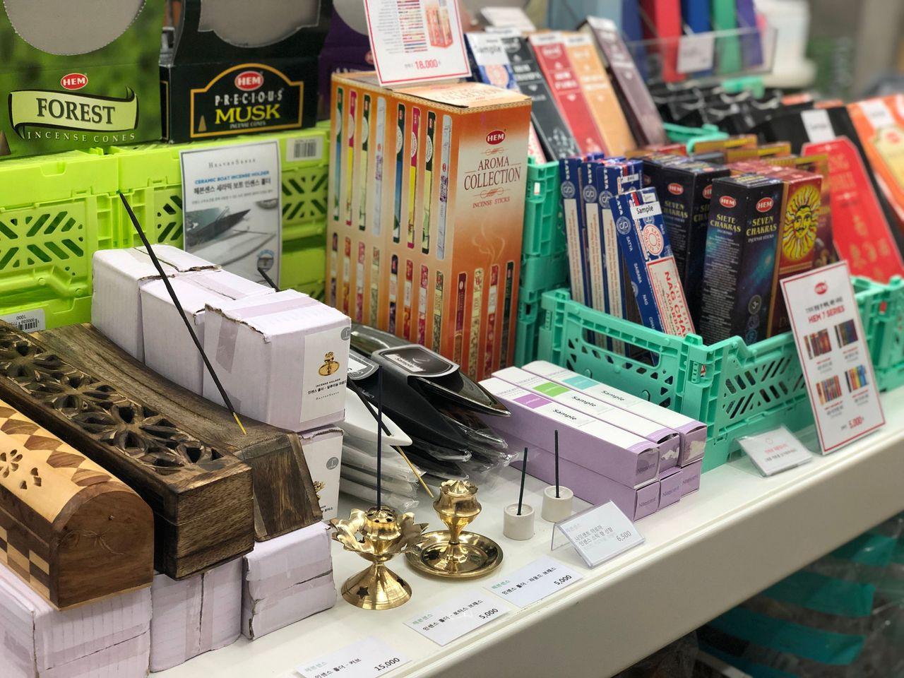 A Visit to the Stationery Store 1300K in Hongdae (Hongik University)